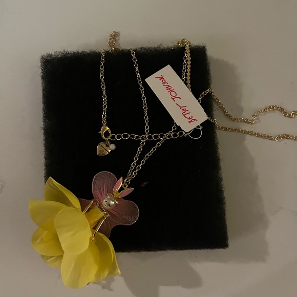 NWT Betsey Johnson, bunny angel necklace - Picture 2 of 6